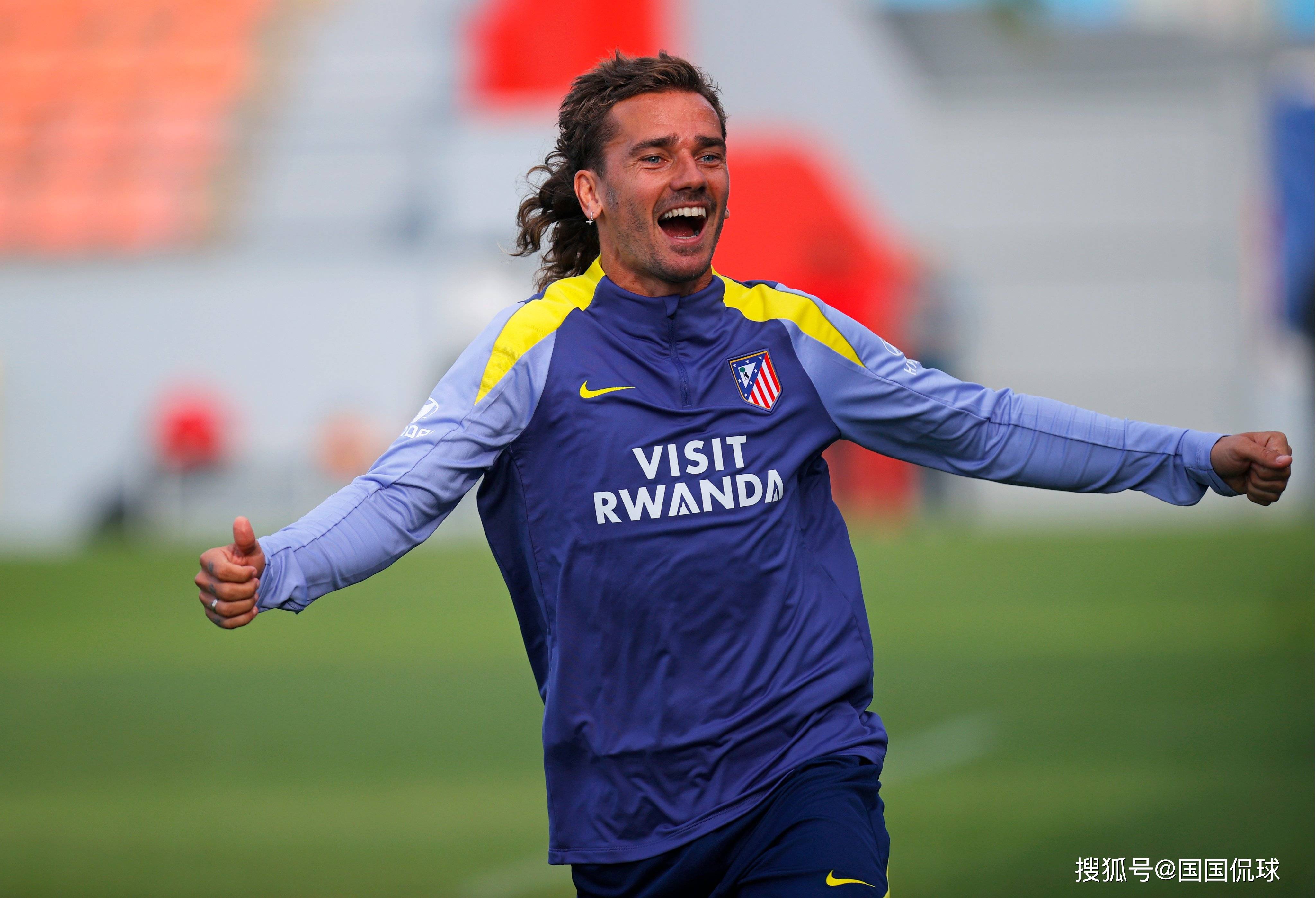 九游娱乐APP-赛后比利亚雷亚尔再遭质疑：西甲节点到来；更衣室稳定；控场能力受关注的简单介绍